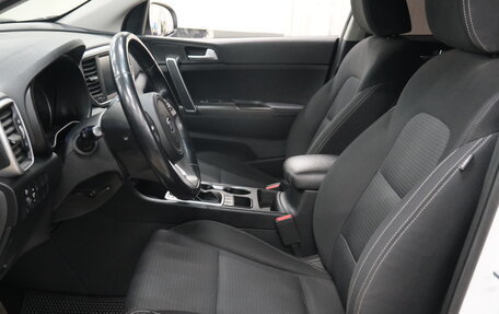 KIA Sportage IV рестайлинг, 2020 год, 2 649 000 рублей, 8 фотография