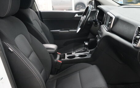 KIA Sportage IV рестайлинг, 2020 год, 2 649 000 рублей, 21 фотография