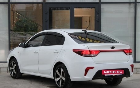 KIA Rio IV, 2018 год, 1 380 000 рублей, 8 фотография