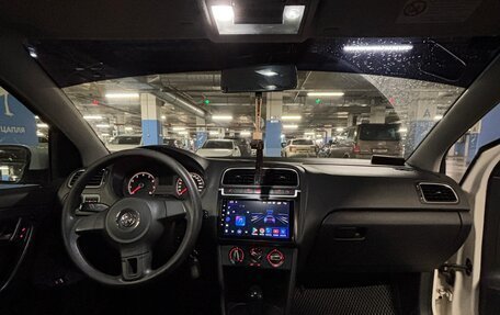 Volkswagen Polo VI (EU Market), 2011 год, 700 000 рублей, 8 фотография