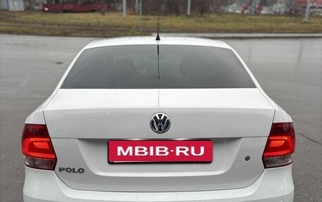 Volkswagen Polo VI (EU Market), 2011 год, 700 000 рублей, 4 фотография