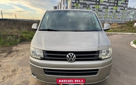 Volkswagen Multivan T5, 2010 год, 1 780 000 рублей, 2 фотография