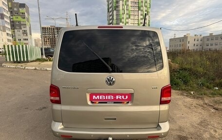 Volkswagen Multivan T5, 2010 год, 1 780 000 рублей, 5 фотография