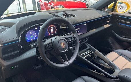 Porsche Macan, 2025 год, 16 490 000 рублей, 17 фотография