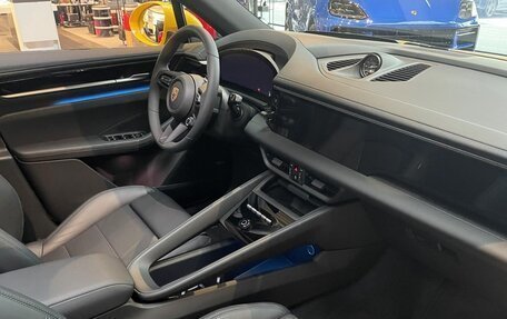 Porsche Macan, 2025 год, 16 490 000 рублей, 19 фотография