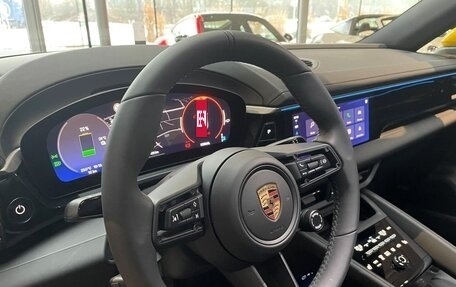 Porsche Macan, 2025 год, 16 490 000 рублей, 25 фотография