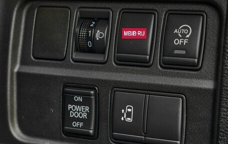 Nissan Serena IV, 2018 год, 2 140 000 рублей, 19 фотография