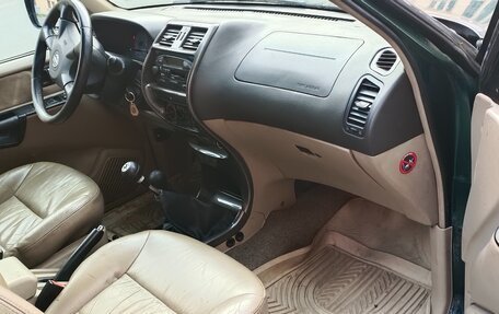 Nissan Terrano II рестайлинг, 2003 год, 450 000 рублей, 8 фотография