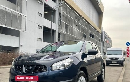 Nissan Qashqai, 2011 год, 870 000 рублей, 2 фотография