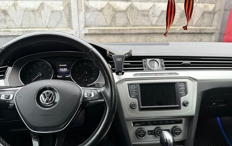 Volkswagen Passat B8 рестайлинг, 2016 год, 1 800 000 рублей, 8 фотография