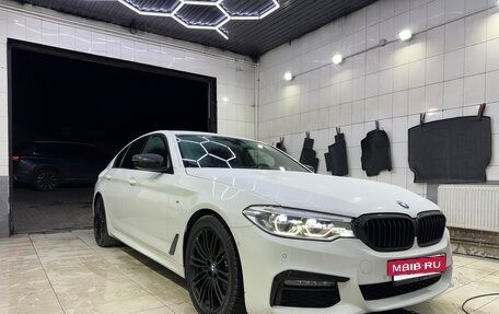 BMW 5 серия, 2019 год, 4 350 000 рублей, 2 фотография