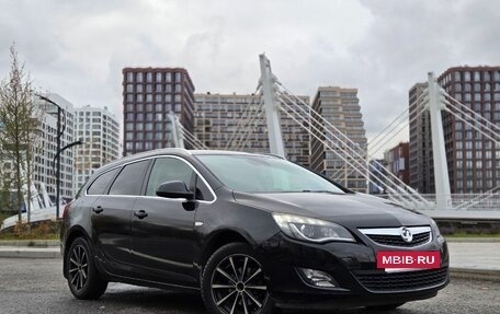 Opel Astra J, 2011 год, 499 000 рублей, 4 фотография