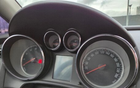 Opel Astra J, 2011 год, 499 000 рублей, 34 фотография