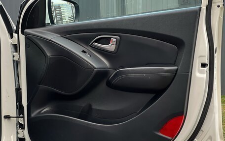 Hyundai ix35 I рестайлинг, 2013 год, 1 270 000 рублей, 25 фотография