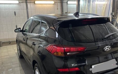 Hyundai Tucson III, 2018 год, 2 200 000 рублей, 2 фотография