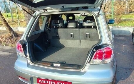 Mitsubishi Outlander III рестайлинг 3, 2004 год, 530 000 рублей, 5 фотография