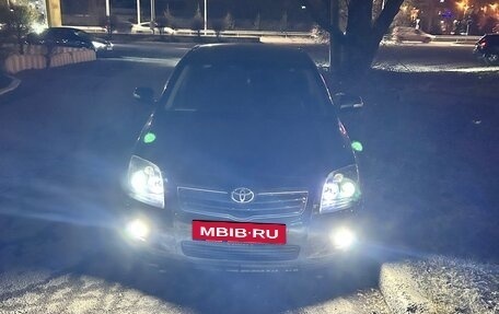 Toyota Avensis III рестайлинг, 2007 год, 900 000 рублей, 6 фотография