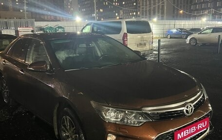 Toyota Camry, 2017 год, 2 650 000 рублей, 2 фотография
