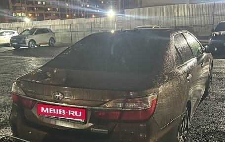 Toyota Camry, 2017 год, 2 650 000 рублей, 8 фотография