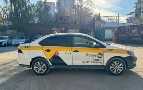 Volkswagen Polo VI (EU Market), 2018 год, 600 000 рублей, 2 фотография