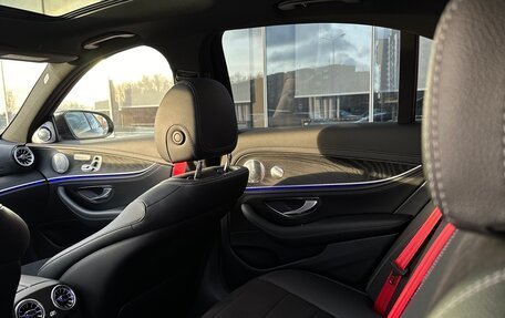 Mercedes-Benz E-Класс, 2020 год, 5 900 000 рублей, 12 фотография