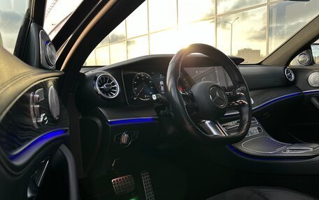 Mercedes-Benz E-Класс, 2020 год, 5 900 000 рублей, 21 фотография