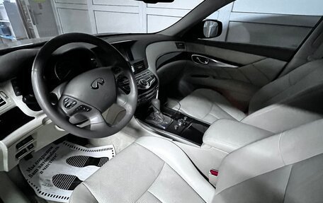 Infiniti Q70 I, 2016 год, 2 050 000 рублей, 6 фотография