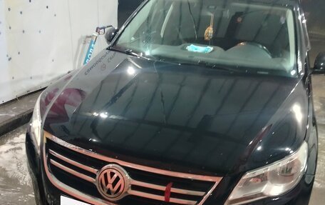 Volkswagen Tiguan I, 2010 год, 639 000 рублей, 2 фотография