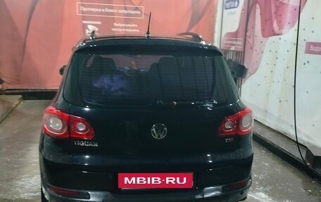 Volkswagen Tiguan I, 2010 год, 639 000 рублей, 3 фотография