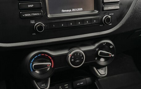 KIA Rio IV, 2017 год, 1 348 000 рублей, 6 фотография