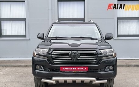 Toyota Land Cruiser 200, 2014 год, 3 150 000 рублей, 2 фотография