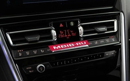 BMW 8 серия, 2022 год, 12 211 090 рублей, 19 фотография