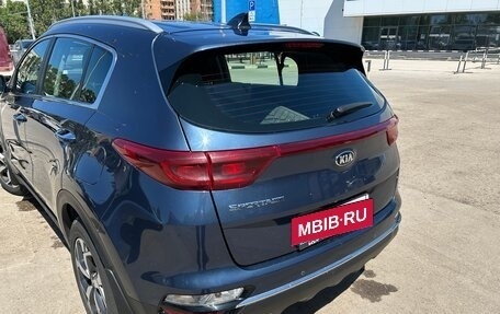 KIA Sportage IV рестайлинг, 2020 год, 2 000 000 рублей, 4 фотография