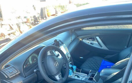 Toyota Camry, 2010 год, 1 250 000 рублей, 4 фотография