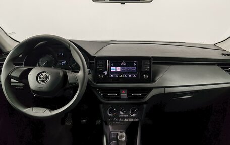 Skoda Rapid II, 2021 год, 1 550 000 рублей, 14 фотография