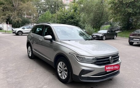 Volkswagen Tiguan II, 2021 год, 2 750 000 рублей, 4 фотография