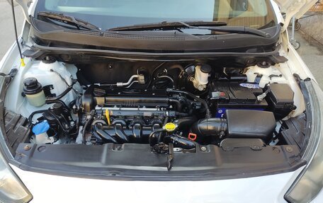 Hyundai Solaris II рестайлинг, 2014 год, 735 000 рублей, 3 фотография