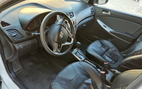 Hyundai Solaris II рестайлинг, 2014 год, 735 000 рублей, 9 фотография