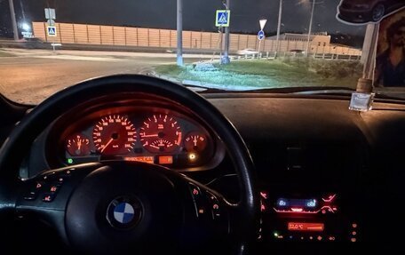 BMW 3 серия, 2002 год, 550 000 рублей, 11 фотография