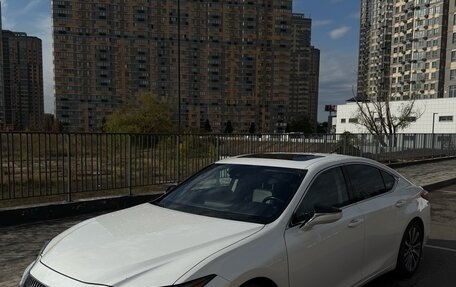 Lexus ES VII, 2020 год, 4 350 000 рублей, 1 фотография