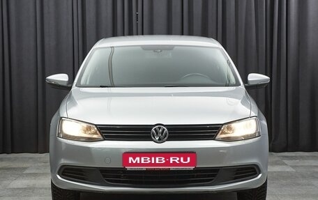 Volkswagen Jetta VI, 2013 год, 980 000 рублей, 2 фотография