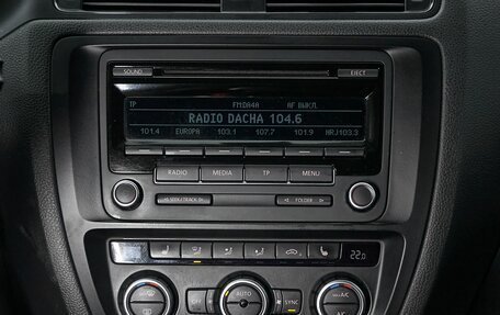 Volkswagen Jetta VI, 2013 год, 980 000 рублей, 12 фотография