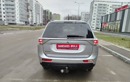 Mitsubishi Outlander III рестайлинг 3, 2012 год, 999 000 рублей, 4 фотография