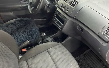 Skoda Fabia II, 2013 год, 680 000 рублей, 10 фотография