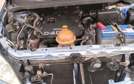 Toyota Avensis Verso I рестайлинг, 2005 год, 950 000 рублей, 18 фотография