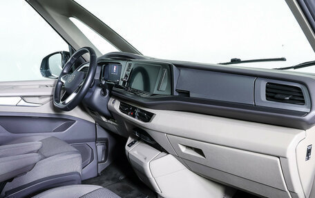 Volkswagen Multivan, 2022 год, 6 429 000 рублей, 10 фотография