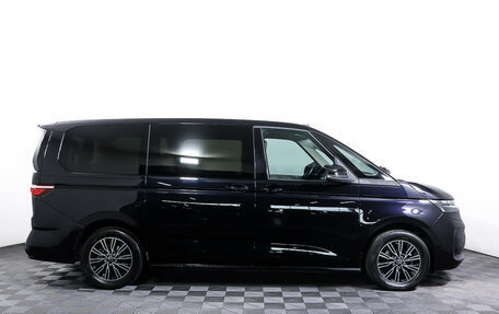 Volkswagen Multivan, 2022 год, 6 429 000 рублей, 4 фотография