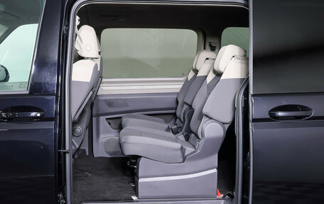 Volkswagen Multivan, 2022 год, 6 429 000 рублей, 12 фотография