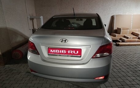 Hyundai Solaris II рестайлинг, 2016 год, 750 000 рублей, 1 фотография