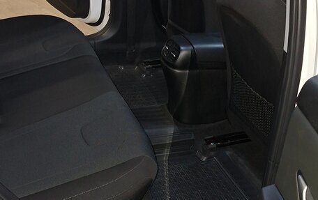 Hyundai Elantra, 2021 год, 2 300 000 рублей, 9 фотография